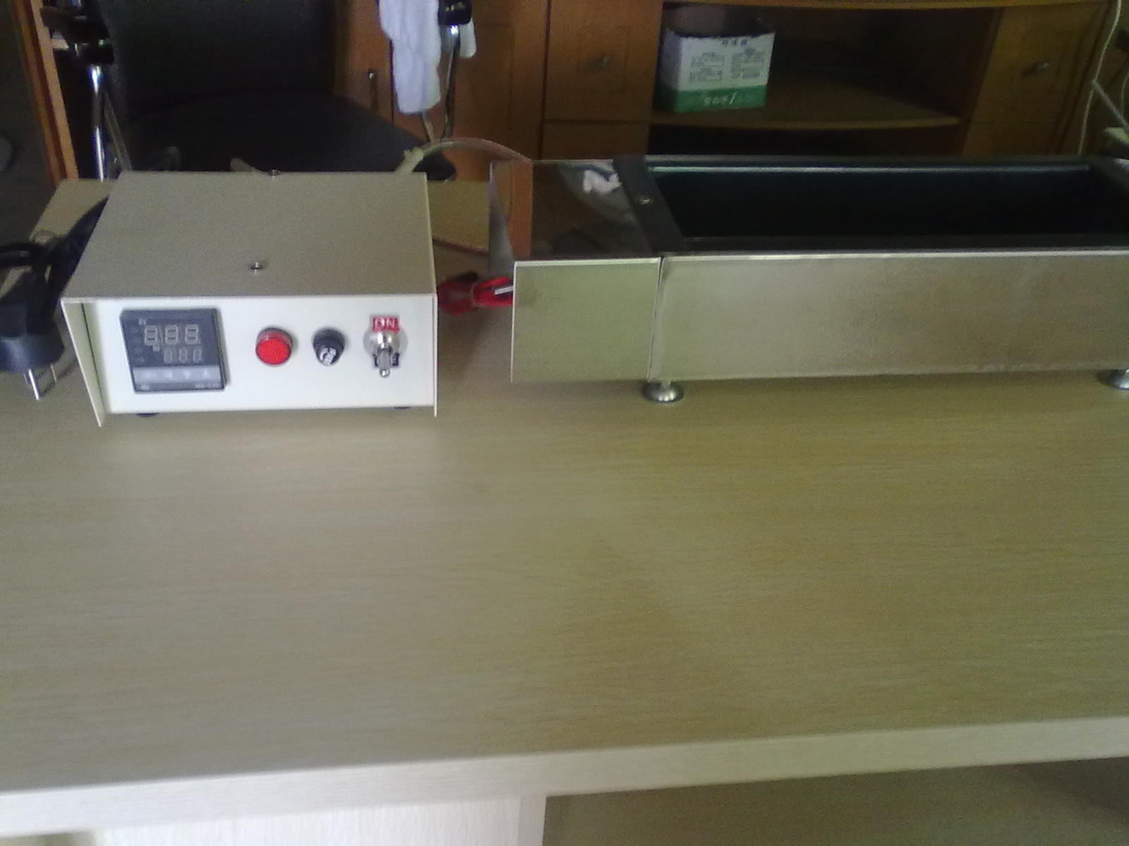 自動焊錫機實物圖 自動焊錫機實物圖