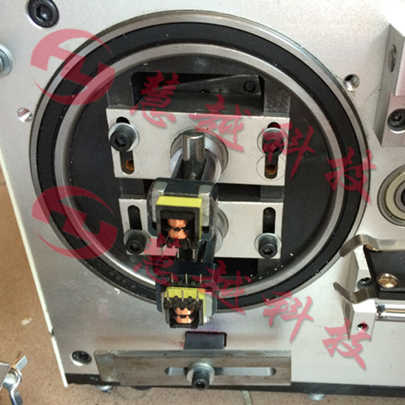 自動(dòng)包膠機(jī)實(shí)物圖 自動(dòng)包膠機(jī)實(shí)物圖